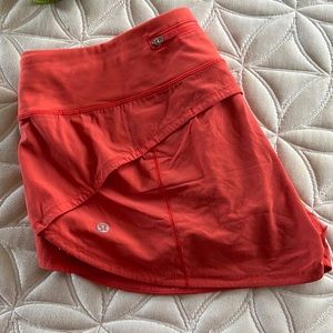 Lulu speed up shorts 2.5” inseam